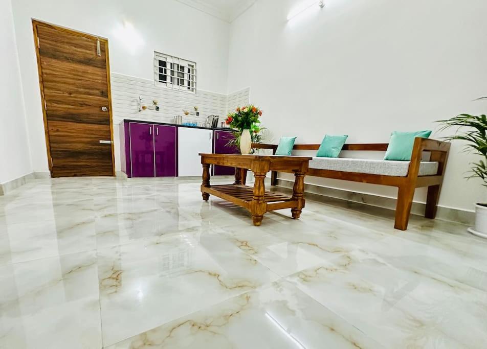Tirupati Homestay - Shilparamam - Luxury Ac Apartments By Stayflexi - Fast Wifi, Kitchen, Android Tv - Walk To Ps4 Pure Veg Restaurant - Easy Access To Airport, Railway Station And To All Temples Екстер'єр фото